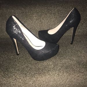 ⭐️ De Blossom Collection Platform Heels